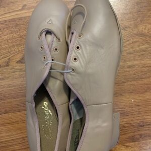 Men's Capezio Tap Shoes Size 12.5 Brand New with Taps